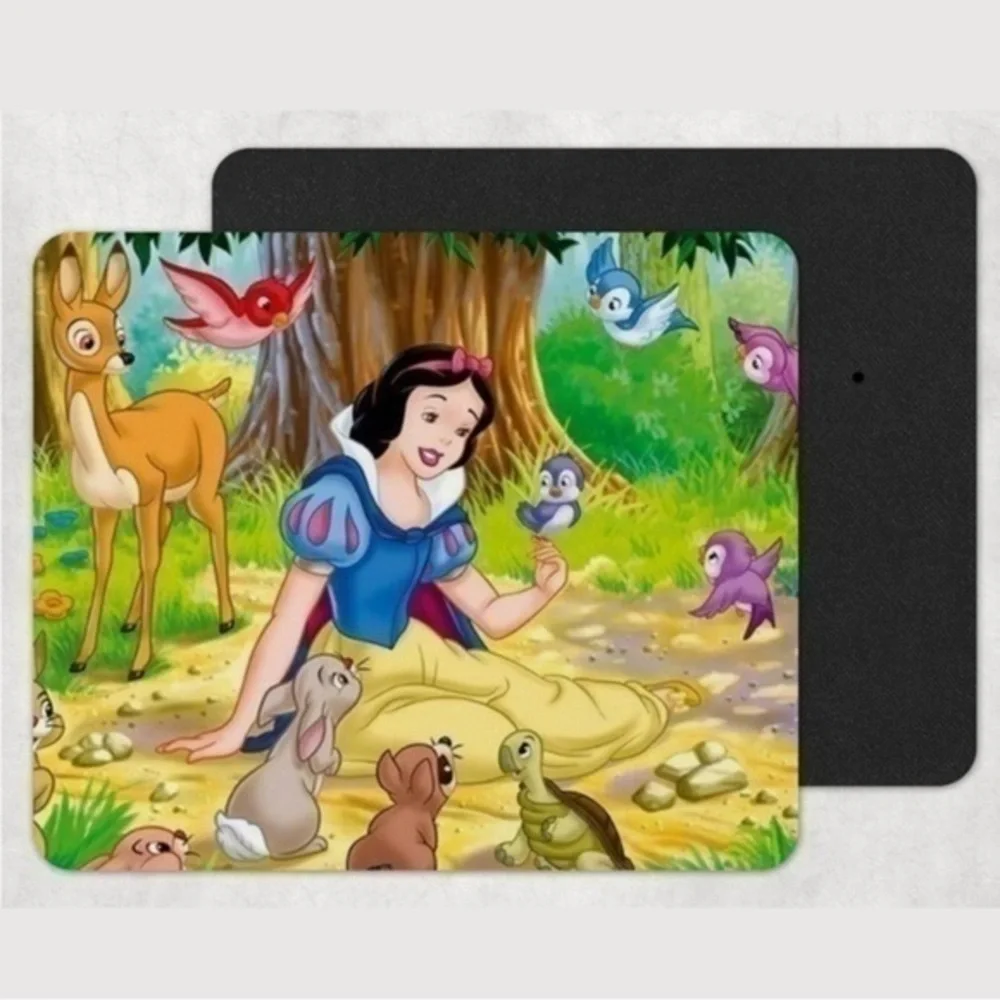 Snow White Mouse Pad